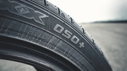 鄧祿普SP SPORT MAXX 050+及DIREZZA DZ102斬獲2017中國(guó)金輪獎(jiǎng)